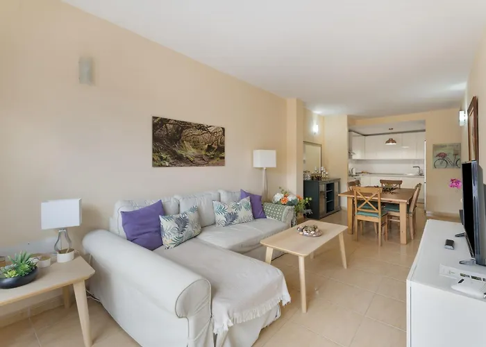 Miramar 8 *